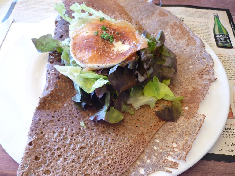 galette chèvre salade